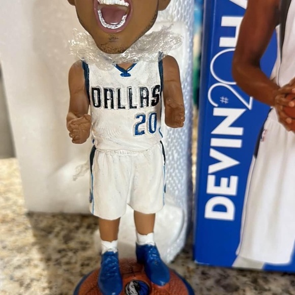 Devin Harris Dallas Mavericks Bobblehead Limited Edition - Picture 3 of 4